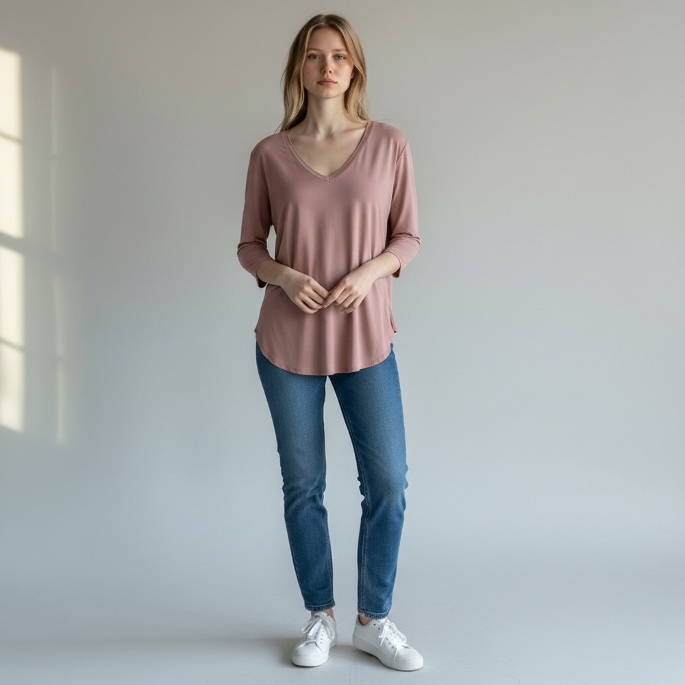 Babaton Aritzia‎ V-Neck T-Shirt XS Mauve Pink 3/4 Sleeve High-Low Hem Top